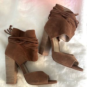 Chinese Laundry Kristin Cavallari Genuine Suede Heels. US Size 7.
